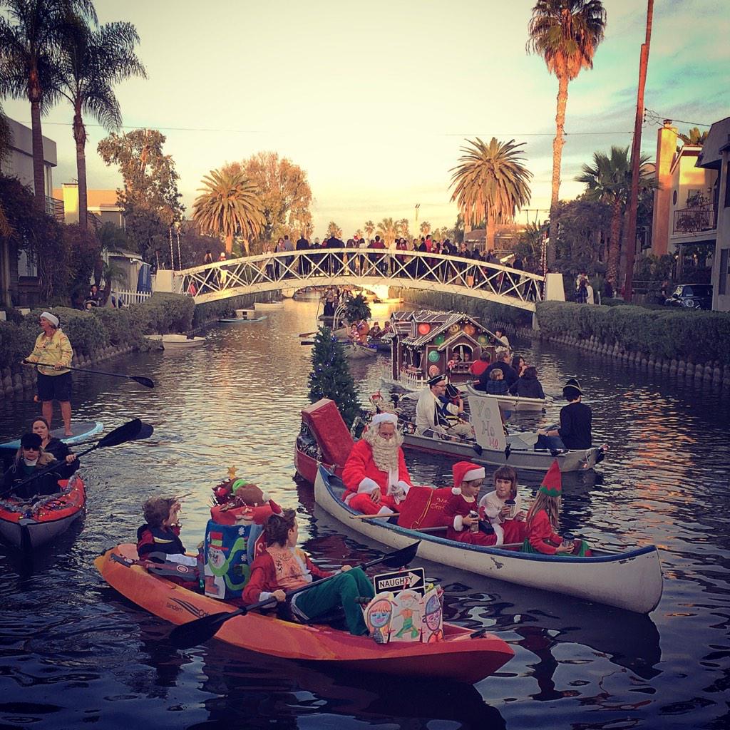 Canals, Canoes and #Christmas...#mydayinLA #venice