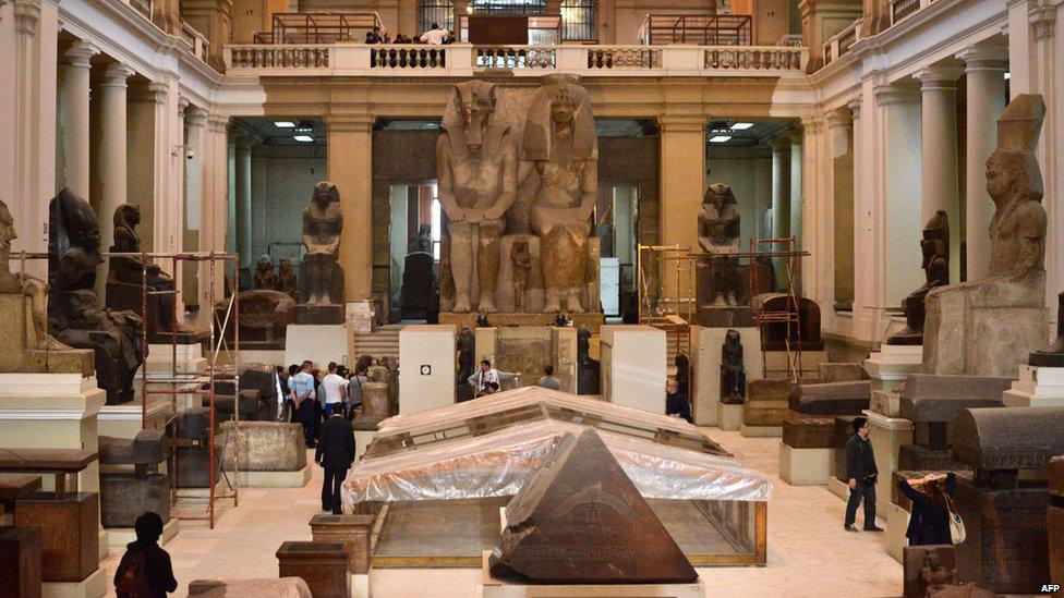 AG_Largo's tweet photo. BBCIndonesia: Tutankhamun adl firaun belia yg naik tahta di usia 8-9 thn &amp; mangkat usia 17-18 http://t.co/DVNEQCmrPm http://t.co/LC7NqONFE1