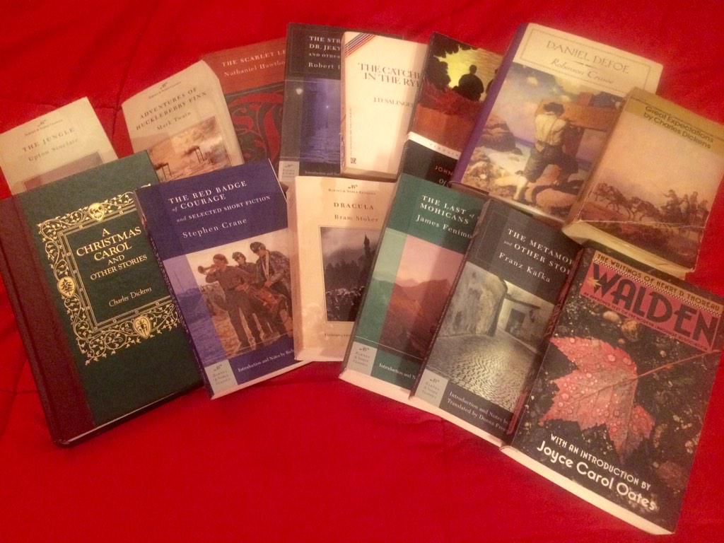 sanehh's tweet photo. Asked my dad for some classics recommendations and I came home to this. Hello winter break #TeamBookworm http://t.co/HfZvq1kiJu