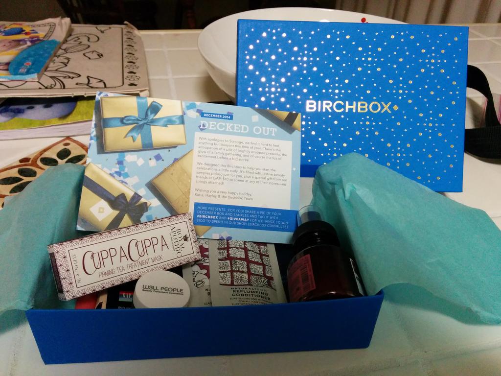 EplVayn's tweet photo. Great box this month! #birchbox #giveaway http://t.co/lTDMfOJMb6