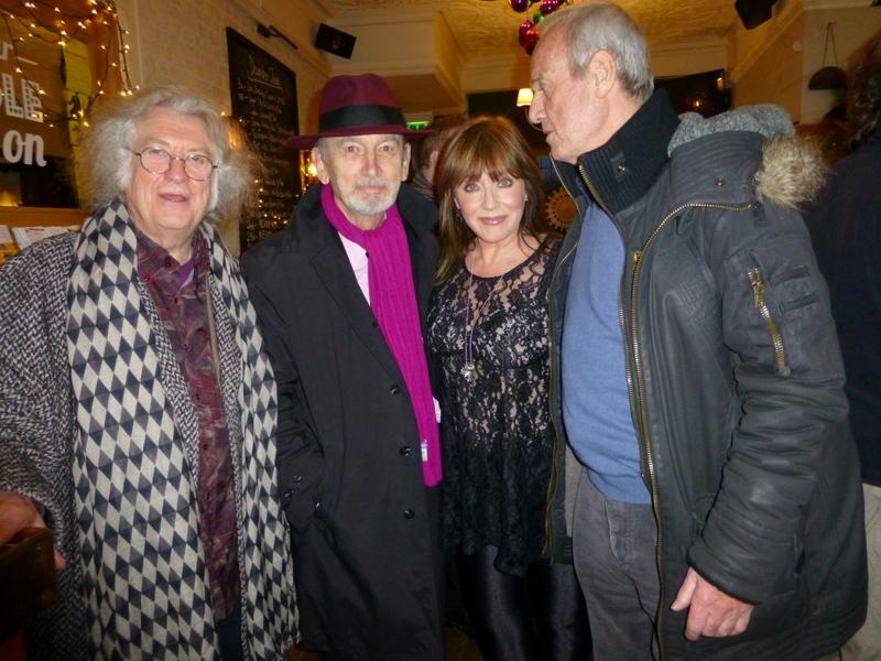 LAJwriter's tweet photo. It's only just begun ... #MerryChristmasEverybody #NoddyHolder #KeithAltham #DavidHancock http://t.co/92dVb29ldR
