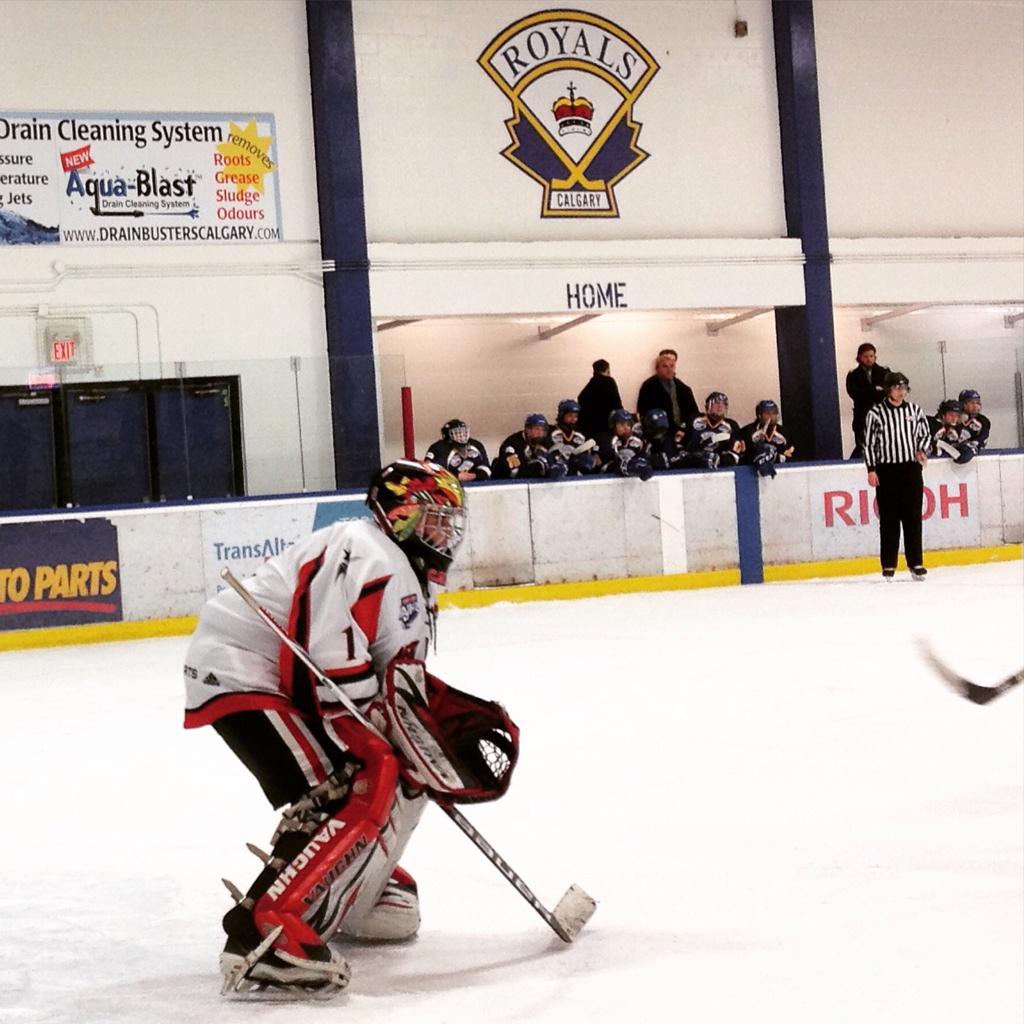 joewhitbread's tweet photo. At the Stu in #yyc tonight. Canon's the starter & playing very well. #iknewyoudsaythat #noreallyheis #goaliesfirst http://t.co/ei1S73cIlq