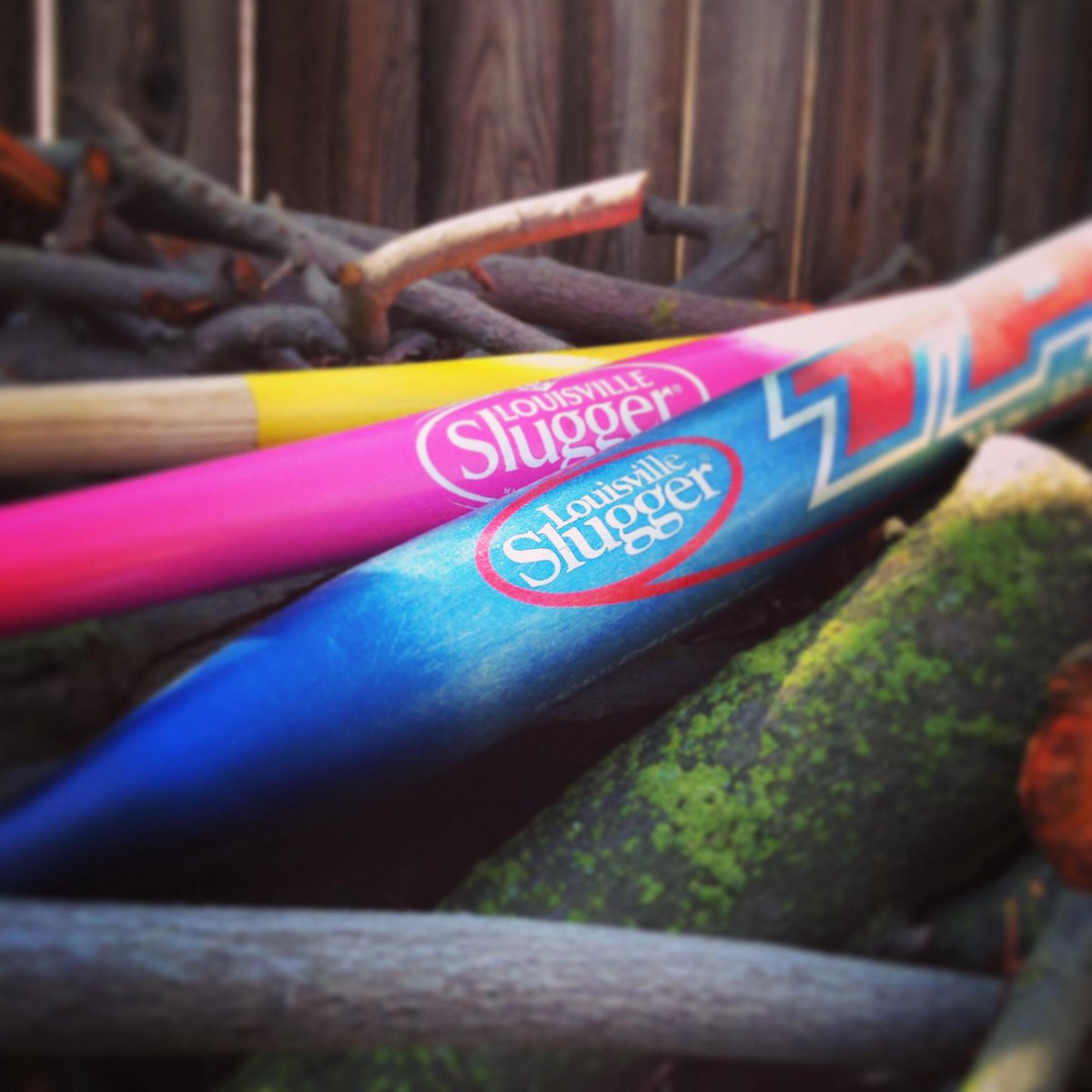 dodger3arewe's tweet photo. #alliwantisLS is a Prime 915 or a Select 715 to replace my very old TPS! @sluggernation #Louisvilleslugger http://t.co/m2ehYgcZ5f