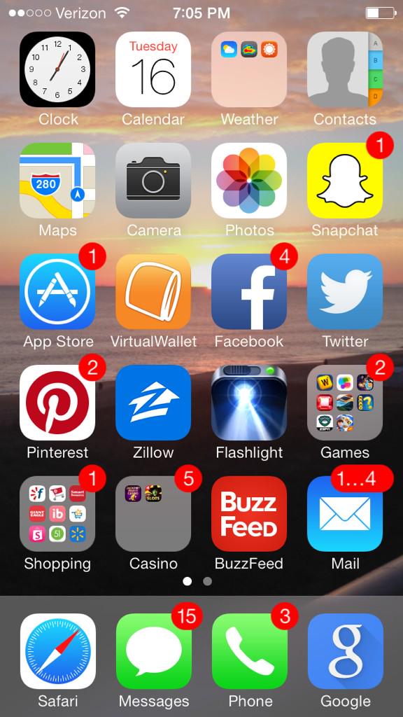 JessLevo's tweet image. This is what happens when you work 15 hour days. #NoLife #NotificationOverload