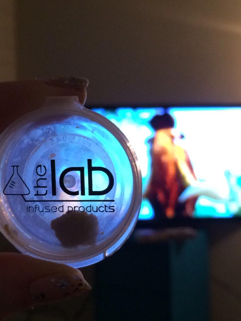 _AMileHigher's tweet photo. Nothing like some #iceage movie and #stardawg #guava #theclinic #butter #wax #myfavorite http://t.co/nxYgQIEgr3