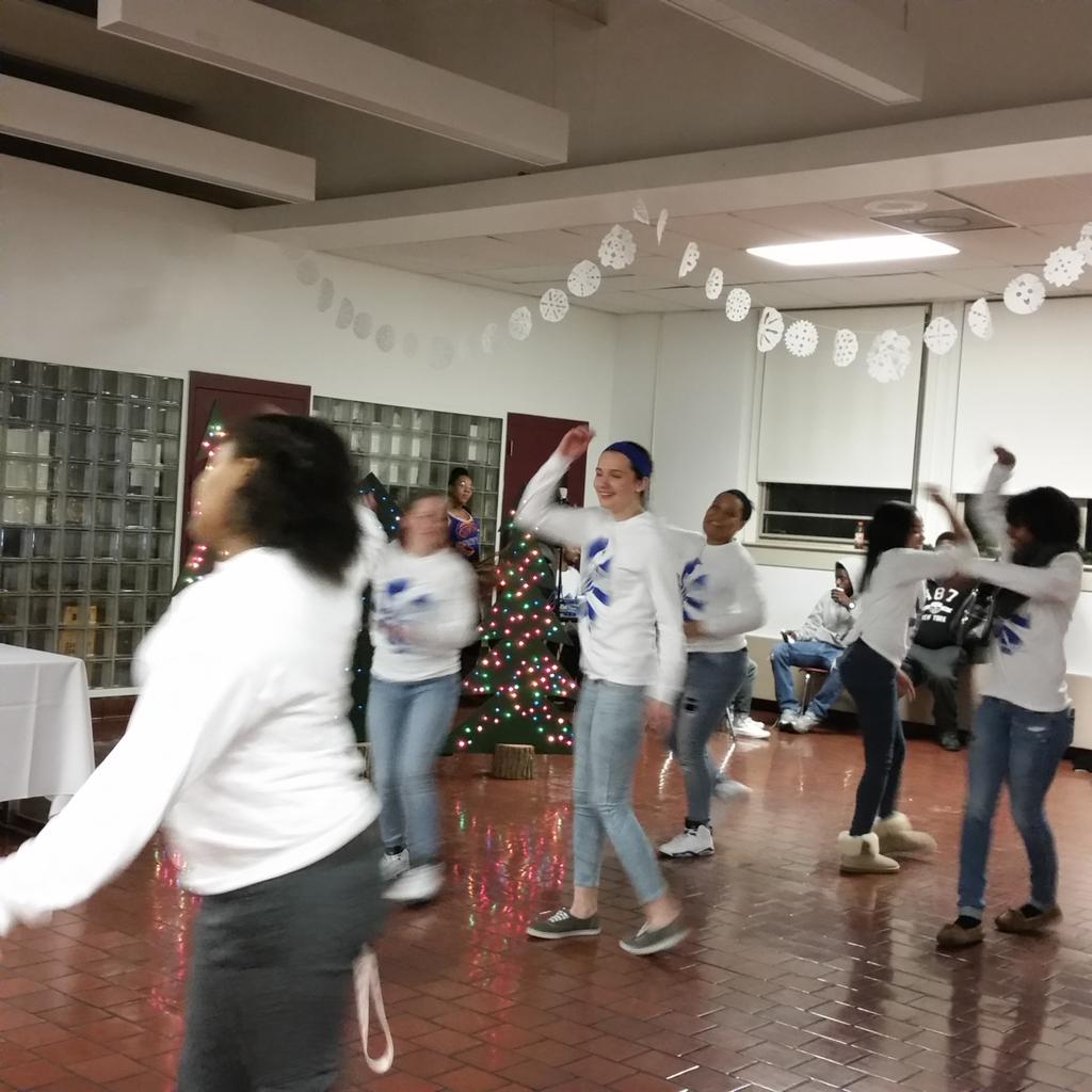 BCSDHighSchool's tweet photo. Liberty Partnership's Stop the Violence event at BHS. Creating a scholarship to recognize students who work 4 peace. http://t.co/JBaG72wezV