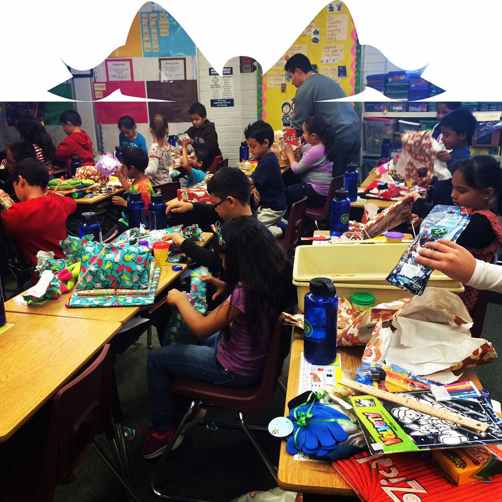 UA_Trend's tweet image. TREND gives back to Walter Douglas Elementary 1st grade class🎁