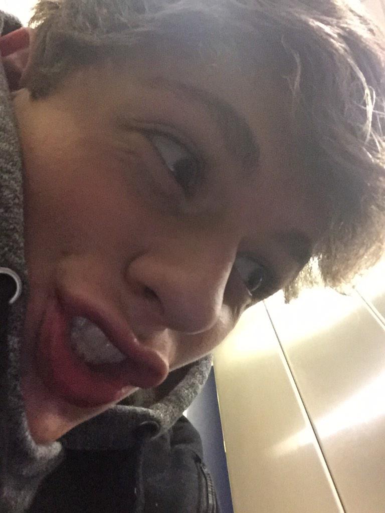dylandauzat's tweet photo. DANG YOU SEXAY AS HECK BAE http://t.co/g6cd5LtU8z