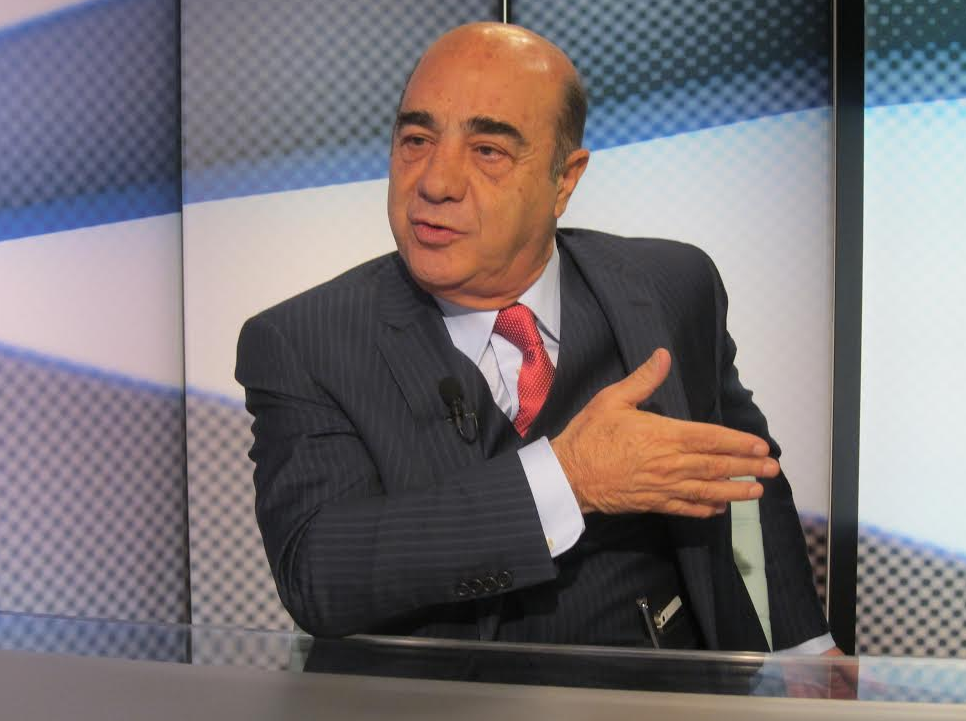 aristeguicnn's tweet photo. [EN VIVO] Carmen @aristeguicnn habla con Jesús Murillo Karam @PGR_mx sobre la investigación del caso #Ayotzinapa http://t.co/hXoowju1dH