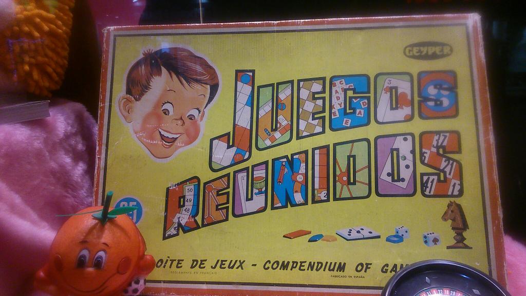 ManutePalacios's tweet photo. Reencontrarse años después con ese fistro de niño psicópata del Juegos Reunidos tras un escaparate de #Fnac http://t.co/jS9yROnAy9