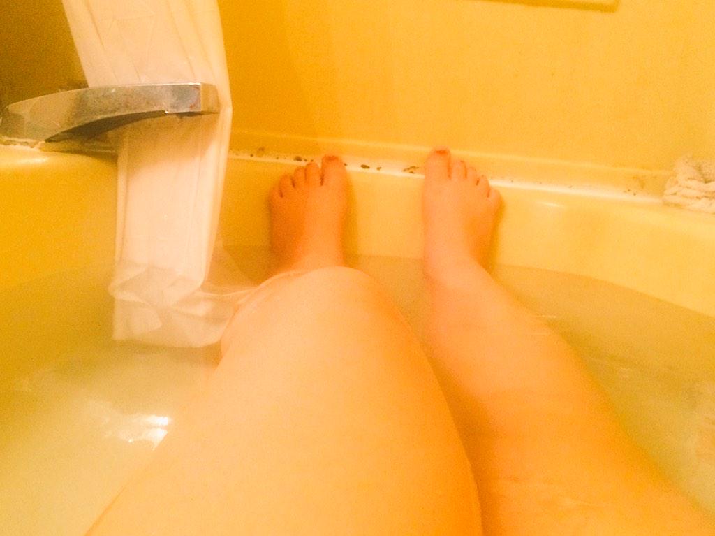 bilyeu44's tweet image. bc this is what happens when bae doesnt know how to text somebody 😂😭