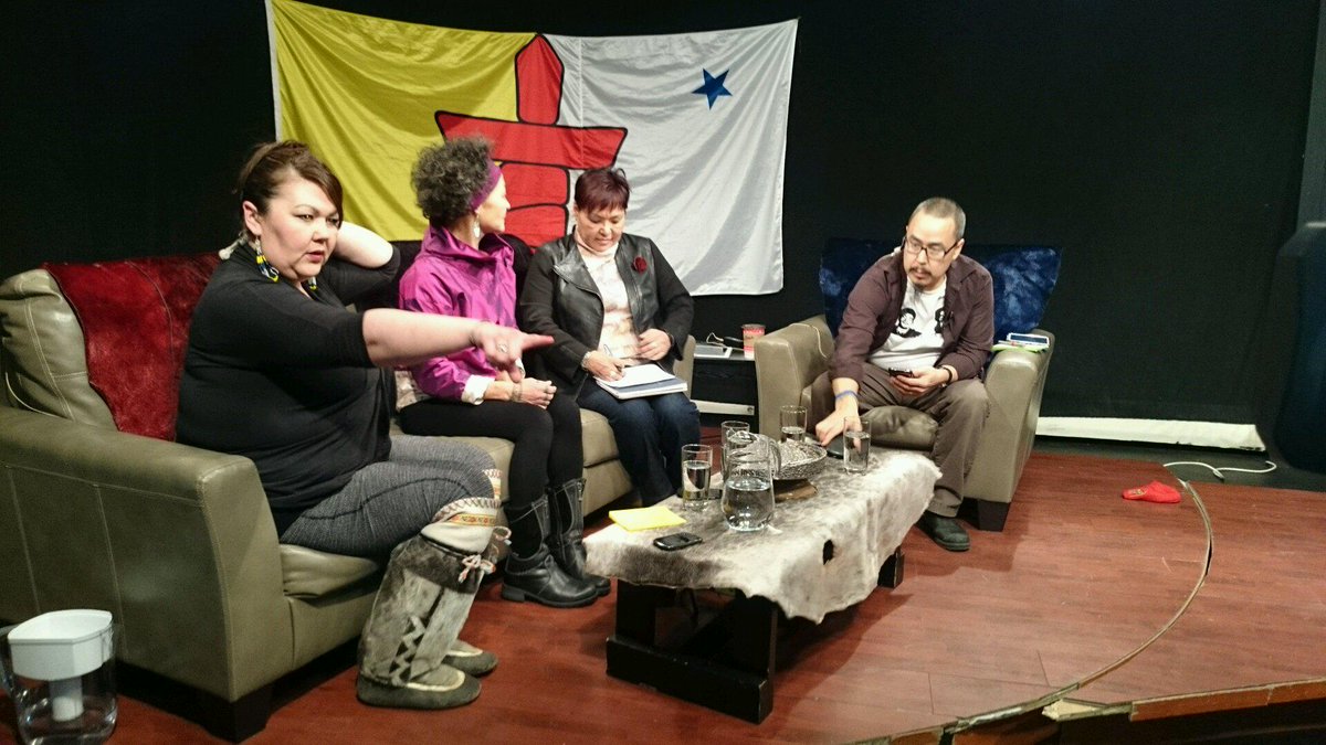 Qanuq_Isumavit's tweet photo. The show is starting! http://t.co/xCwVOFgpW6