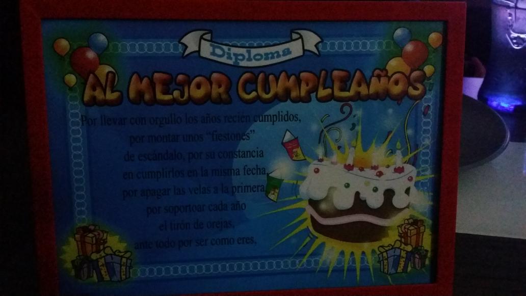 sebasortega2's tweet photo. @raquelrdguez gracias por mis primeros regalitos 👏👏👏👏✌ http://t.co/qGeEXABdf4