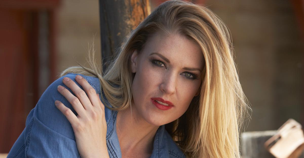 WhiteBoxDating's tweet image. Love #CountryMusic? Earn BIG $$ monthly w/ your own turnkey #CountryDating site? Learn more at WhiteBoxDating.com