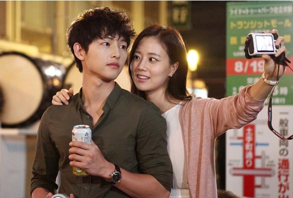 KBSWorldTV's tweet photo. Maru&amp;Eungi's Dating♡Part.2: Taking a couple photo together~💕💓💕 http://t.co/rgsTiGZAWI