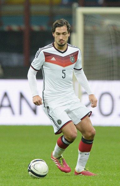 Happy birthday Mats Hummels 