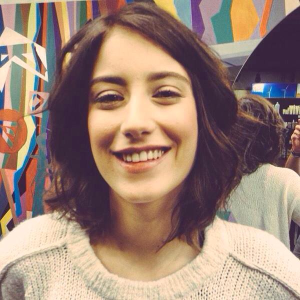Hazal Kaya Fan Club tweet media