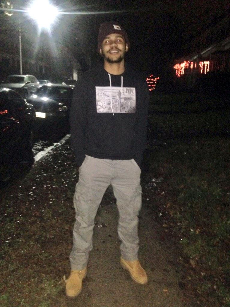 702_CK's tweet photo. Bruce like wayne , meets Bruce like lee 🔥💯 #S3TC #TheMovement http://t.co/8kSbx4rG9V