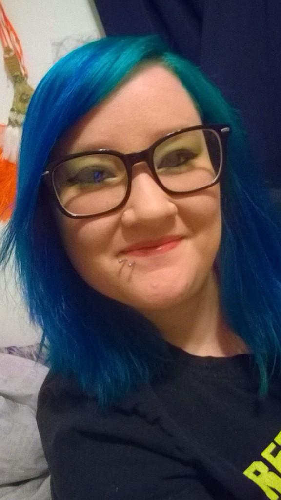 NotUrAvrgNRD's tweet photo. Dyed my hair @splathaircolor #aquarush #deepemerald and leftover #purpledesire http://t.co/kSt54Iss3F