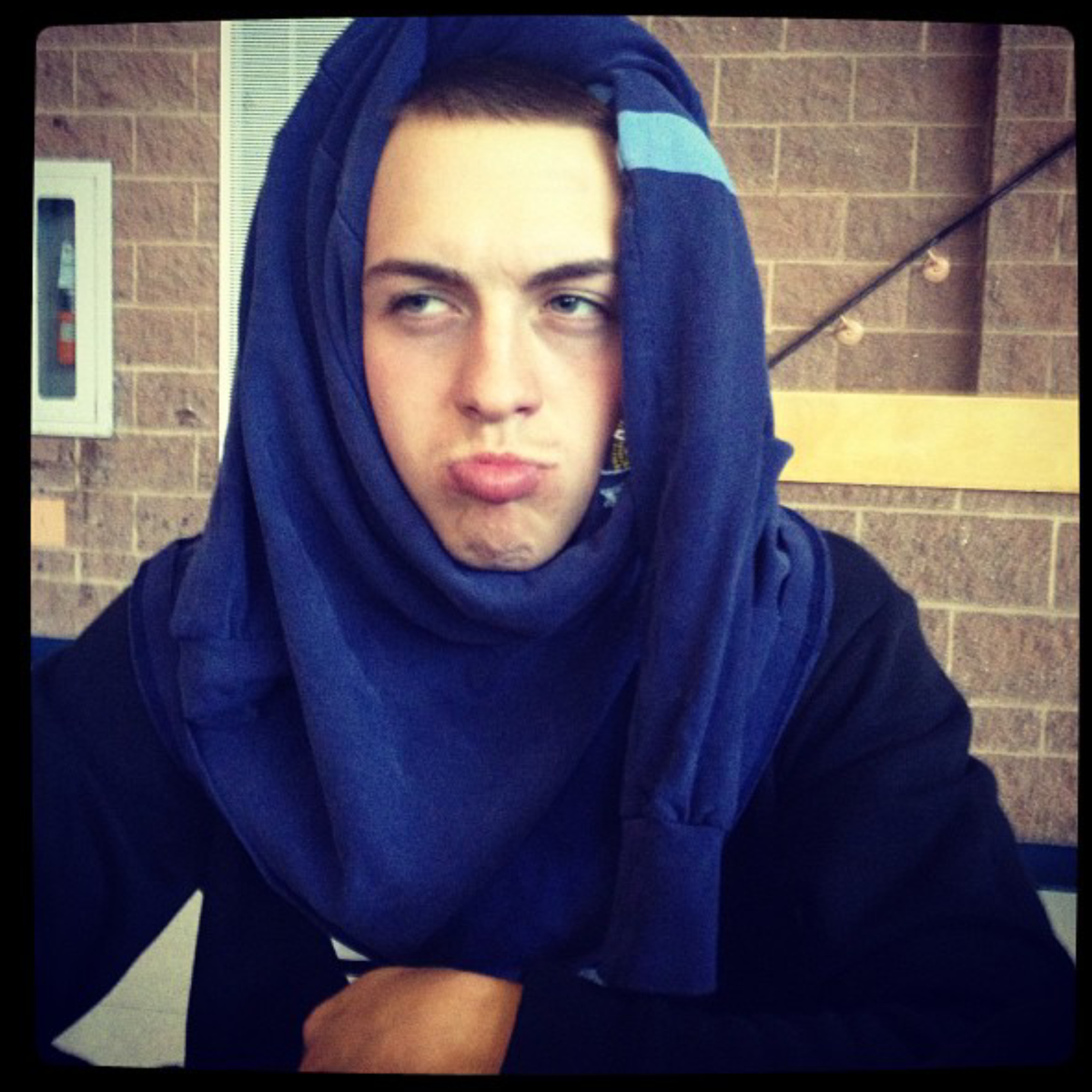 cesar_salad24's tweet image. @Jake_Demars @ happy birthday #6head