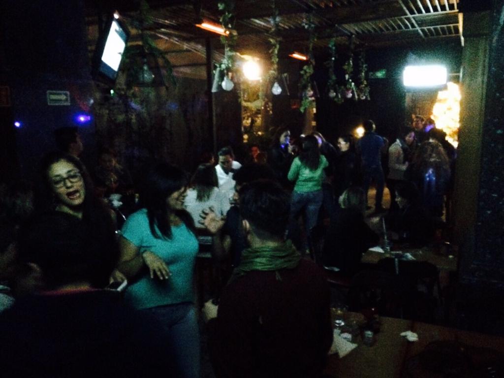 RestPRIDE's tweet image. Mientras tanto la #Party a todo lo que da!!! #MartesDePride #DJ