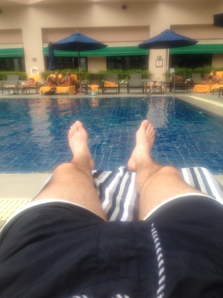 jacktallant1's tweet photo. Day chilling by the pool after the long flight! Tonight hitting the town to see a Bangkok pingpong show #bangkok http://t.co/BmPa9zMkYn