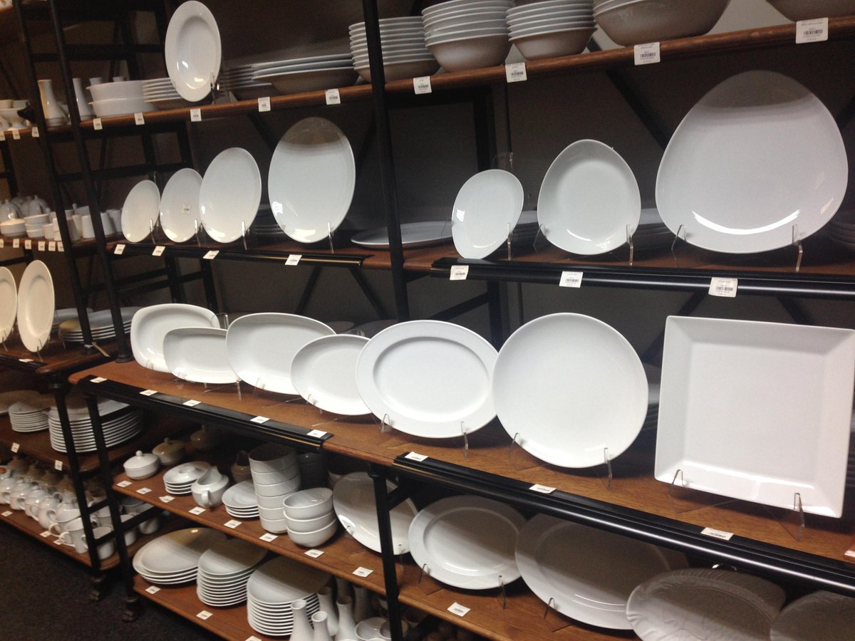 culinarysa's tweet image. Plates? Bowls? Cups? Mugs? Yes, we have those too...ow.ly/E6lPg  #chef2chef