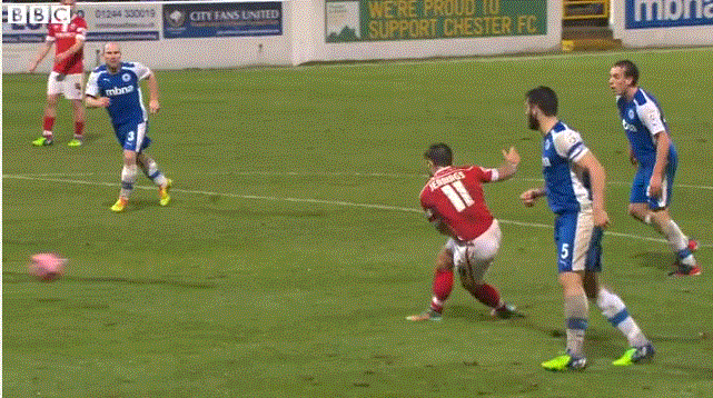 BBCMOTD's tweet photo. Watch a goal worthy of winning any cup tie by @bfc_official forward Dale Jennings (UK only) http://t.co/nbFI1CMEPc http://t.co/c5o4vLCIFJ