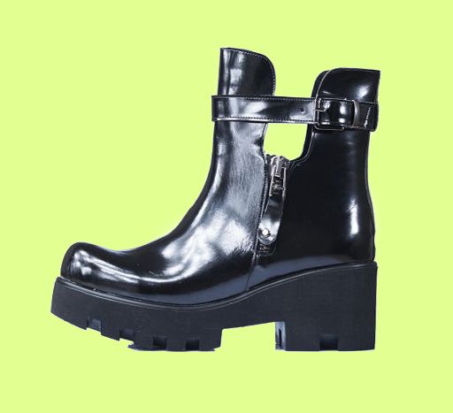 Sibel Agakay'dan platform bot #sibelagakay #zetcom #deri
zet.com/urun/winter-si…