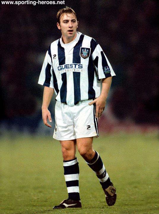 Happy Birthday to former midfielder Kevin Donovan 