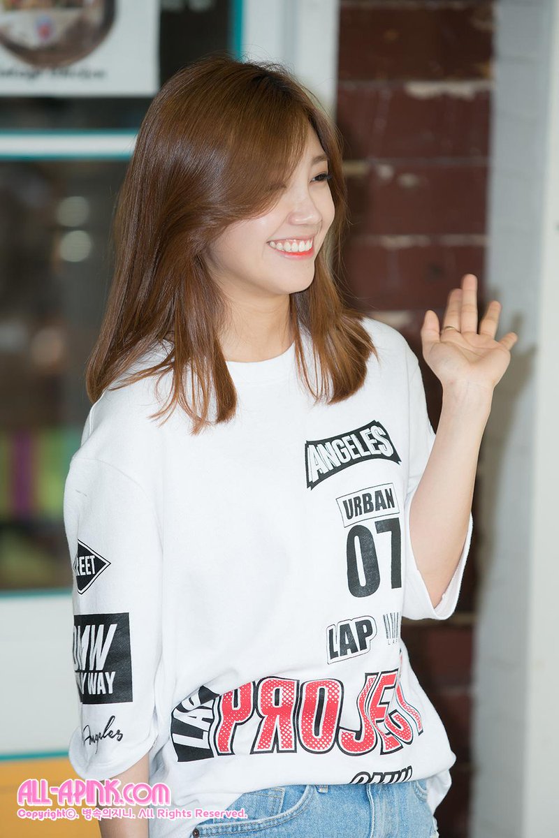all_apink's tweet photo. 남주 http://t.co/upcJtVu0i6 초롱 http://t.co/LaMhmsjJwv 보미 http://t.co/XeOBUC4xNV 은지 http://t.co/G4HofvGw84 #Apink http://t.co/pK6NdnKbPw