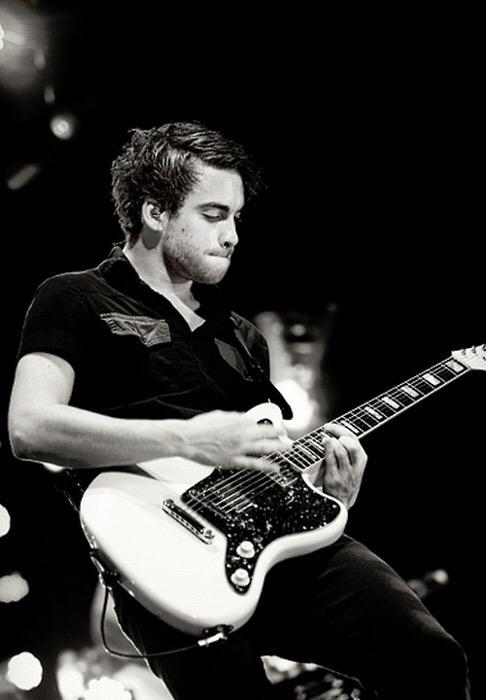 Happy 25th bday to the first guitarist i really aspired to & loved, so Taylor York, if you find your way on here...  