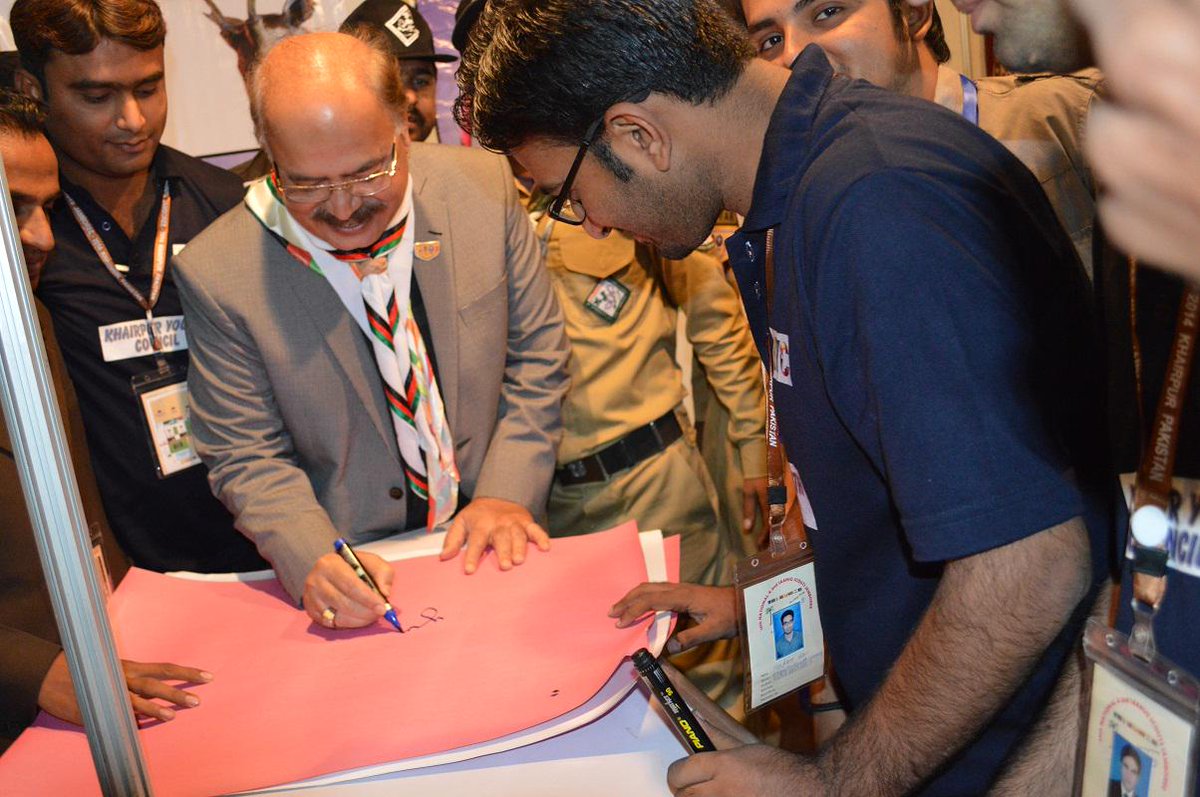 KYCPAKISTAN's tweet photo. You are future of Pakistan - (Manzoor Hussain Wassan)
@ShahNafisa 
#KYC  #international #SAANSO #jamboree http://t.co/1AKr18ITCg