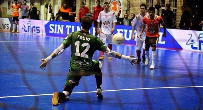 El cancerbero de <a href="/ElPozoMurcia_FS/">ElPozo Murcia Costa Cálida FS</a> <a href="/SuperFabio12/">Fabio Alvira Pérez</a> pasará por el quirófano bit.ly/1GPDs7z #LNFS