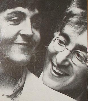 cavern__club's tweet photo. #SintoSaudadeDe Lennon/McCartney http://t.co/Qp1BKVLu0H