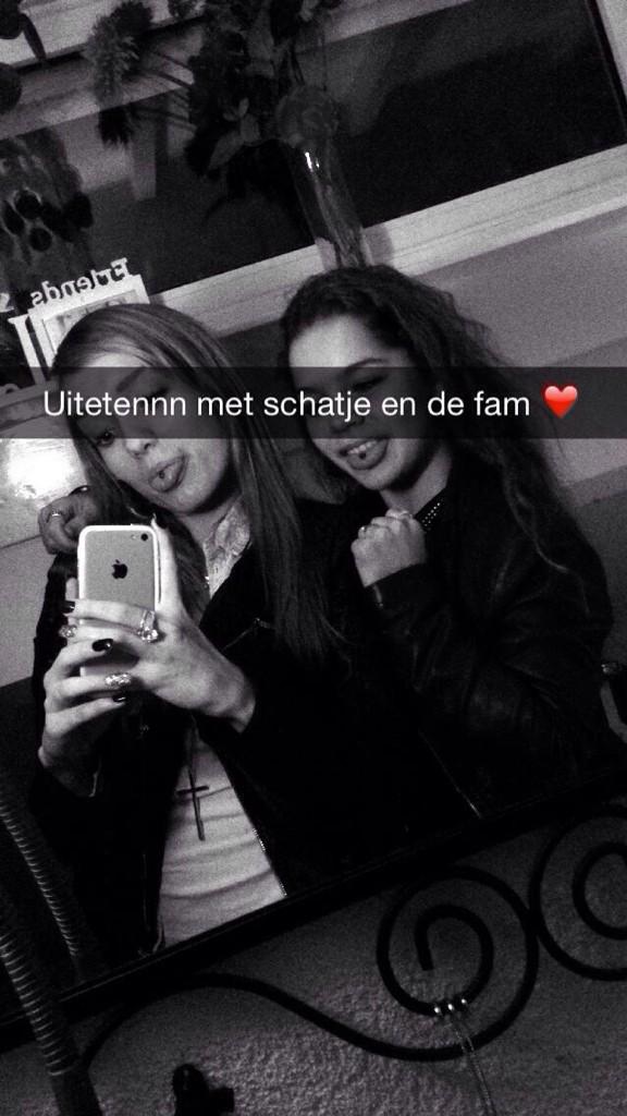 Kuslynnx's tweet photo. Ik hou van haar met heel me hart! http://t.co/CTCiDsTqYd