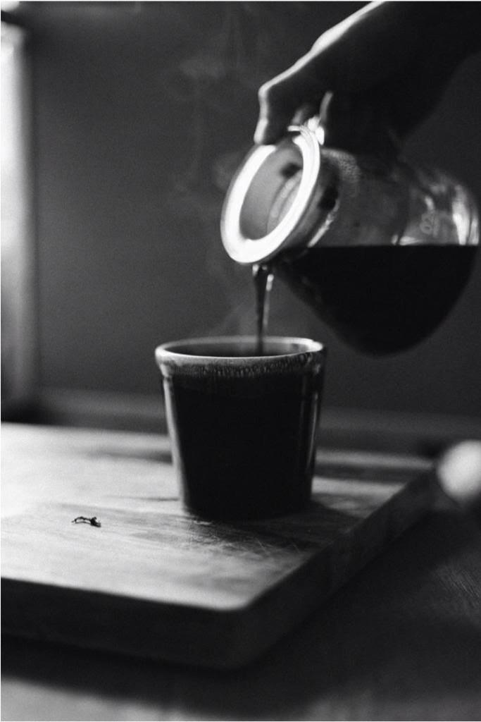 IrrelephantBlog's tweet photo. Night caps fuels our imaginations. Even decaf. http://t.co/qW5PfzjlUc
