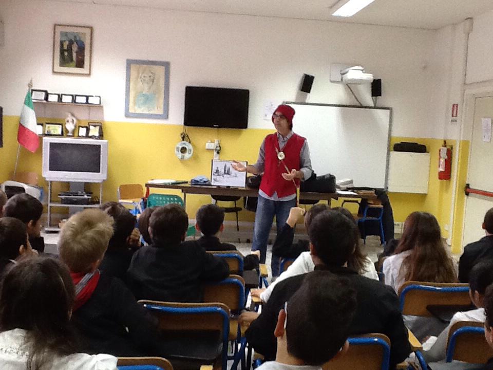 alambr_5's tweet photo. #twpinocchio Lorenzo Viani e il Gamc fanno scuola alla Lambruschini con il cantastorie Paolo Cortopassi http://t.co/SHwc3i7gFS