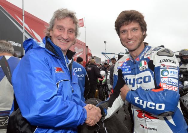 Mattisamazing33's tweet photo. Guy Martin will race a TAS BMW at the 2015 Isle of Man TT! Woo hoo! 

http://t.co/a9I3uymmgR http://t.co/UNw4s0WpLj