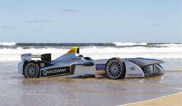 Xenophya's tweet photo. Inappropriate press shots #232: Electric racing car sinking in salt water http://t.co/O5qzCWyAul