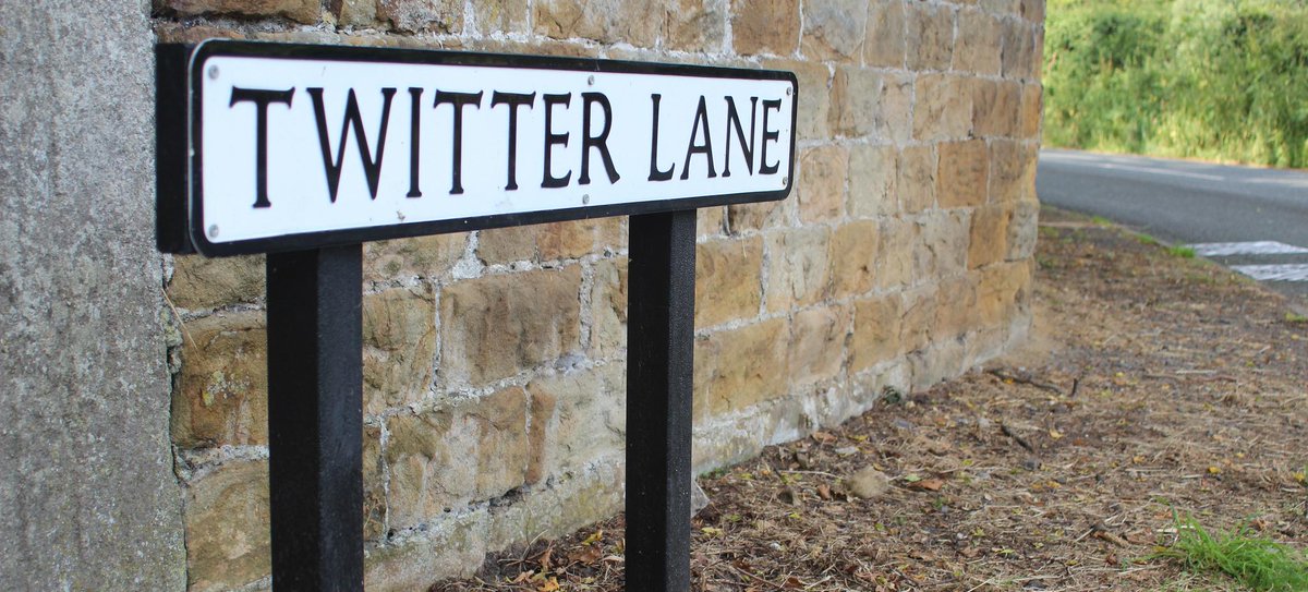 Twitter's reportedly teaming with Foursquare to improve location data: gizmo.do/ghzCJqP