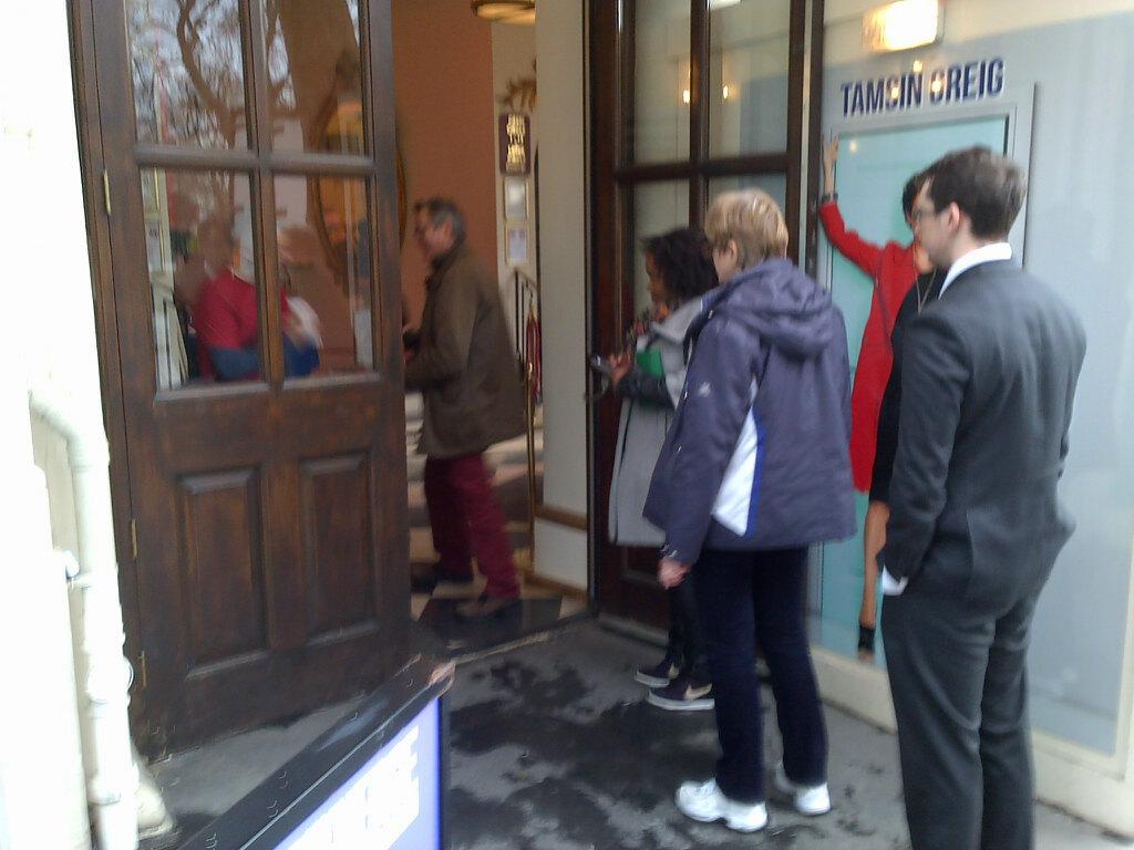 WomenVergeUK's tweet image. The doors are now open!  We hope to see you there. #JointheQueue #WomenontheVerge