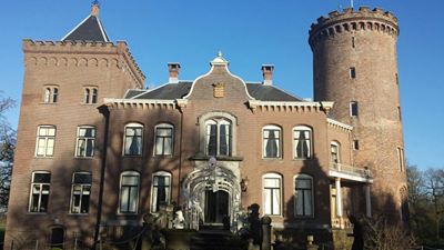 In dit prachtige landhuis filmen we een groot deel van <a href="/Familieweekend_/">Familieweekend</a>.