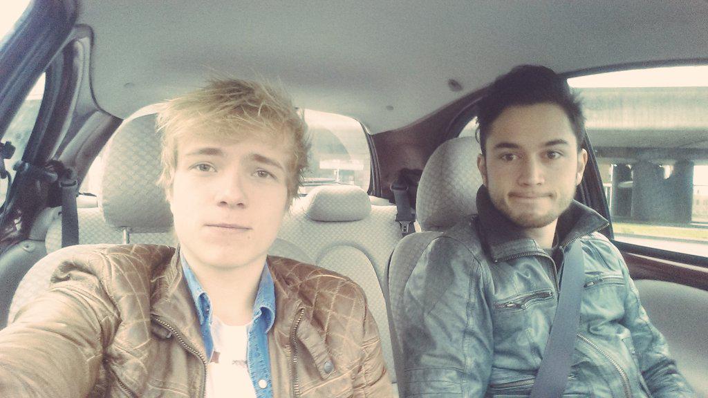 Speciale dag vandaag! Maar thom heeft zich verslapen. Gelukkig konden er dingen verzet worden! <a href="/wijzijnponkers/">Ponkers</a>