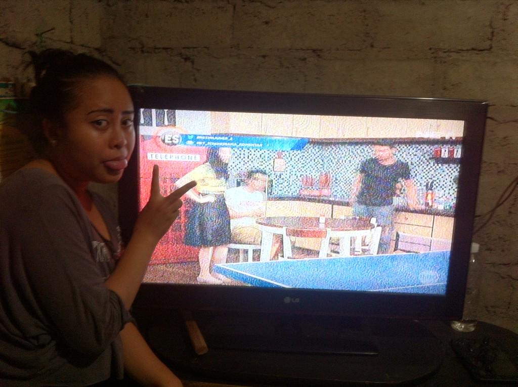 AdeAsri168's tweet photo. #NETMILIUNER_2 @netmediatama bastian takut sma tikus .. Sumpah lucu bngts .. http://t.co/AX9HH6N03k