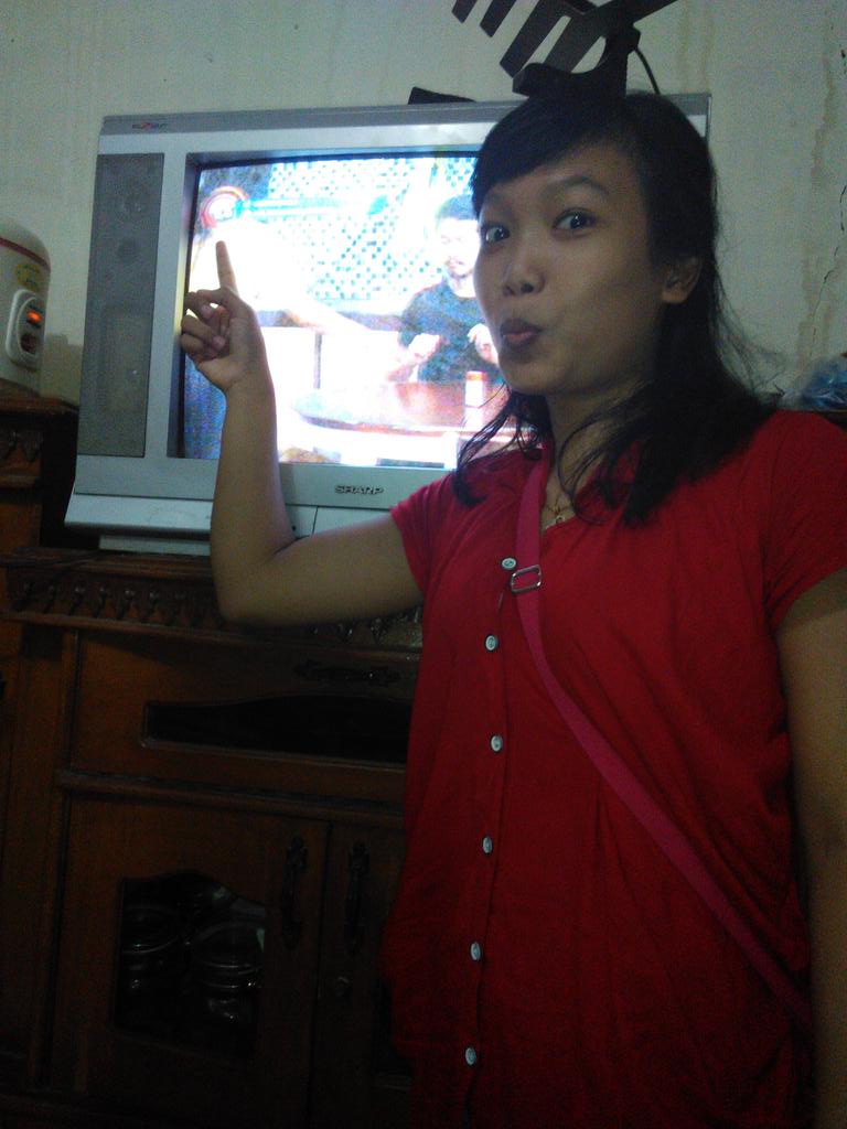 DesyKomalas's tweet photo. Bastiiiaann cemeeeennnn masa ama tikus aja takut, sama kaya aku .. Hhee *1 @netmediatama #NETMILIUNER_2 http://t.co/CPDKbGVFqW