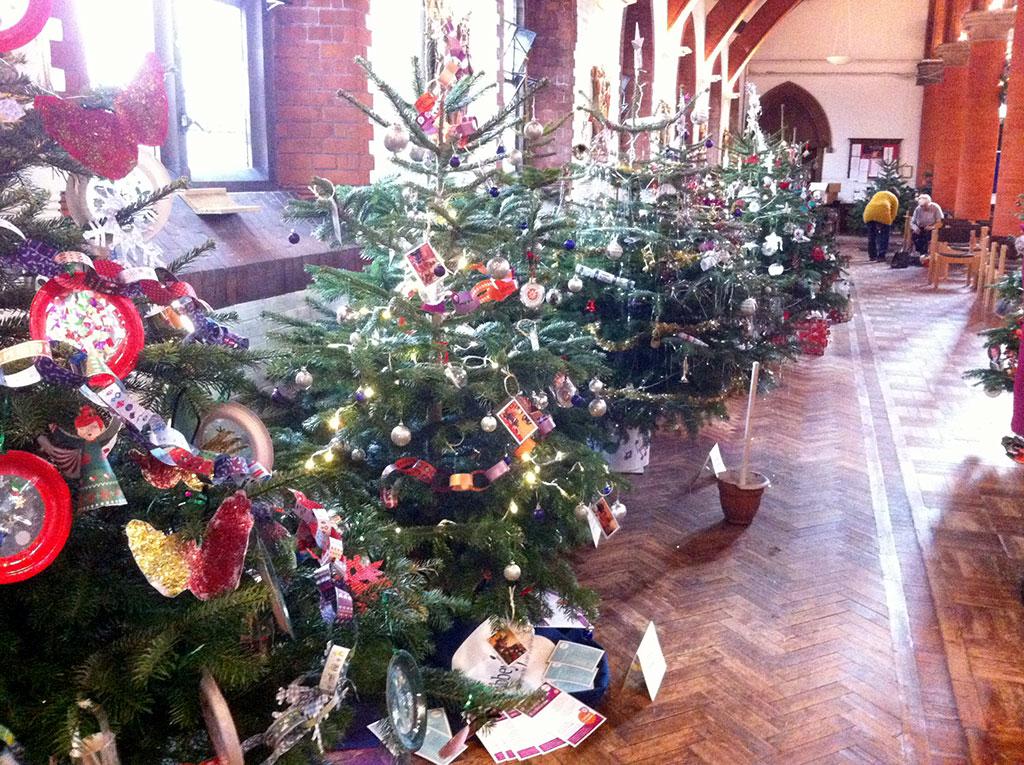 Abbeyfield_ENG's tweet image. Our #copingatxmas tree is just one of 100 trees on display at St Saviour's Church St Albans Christmas Tree Festival