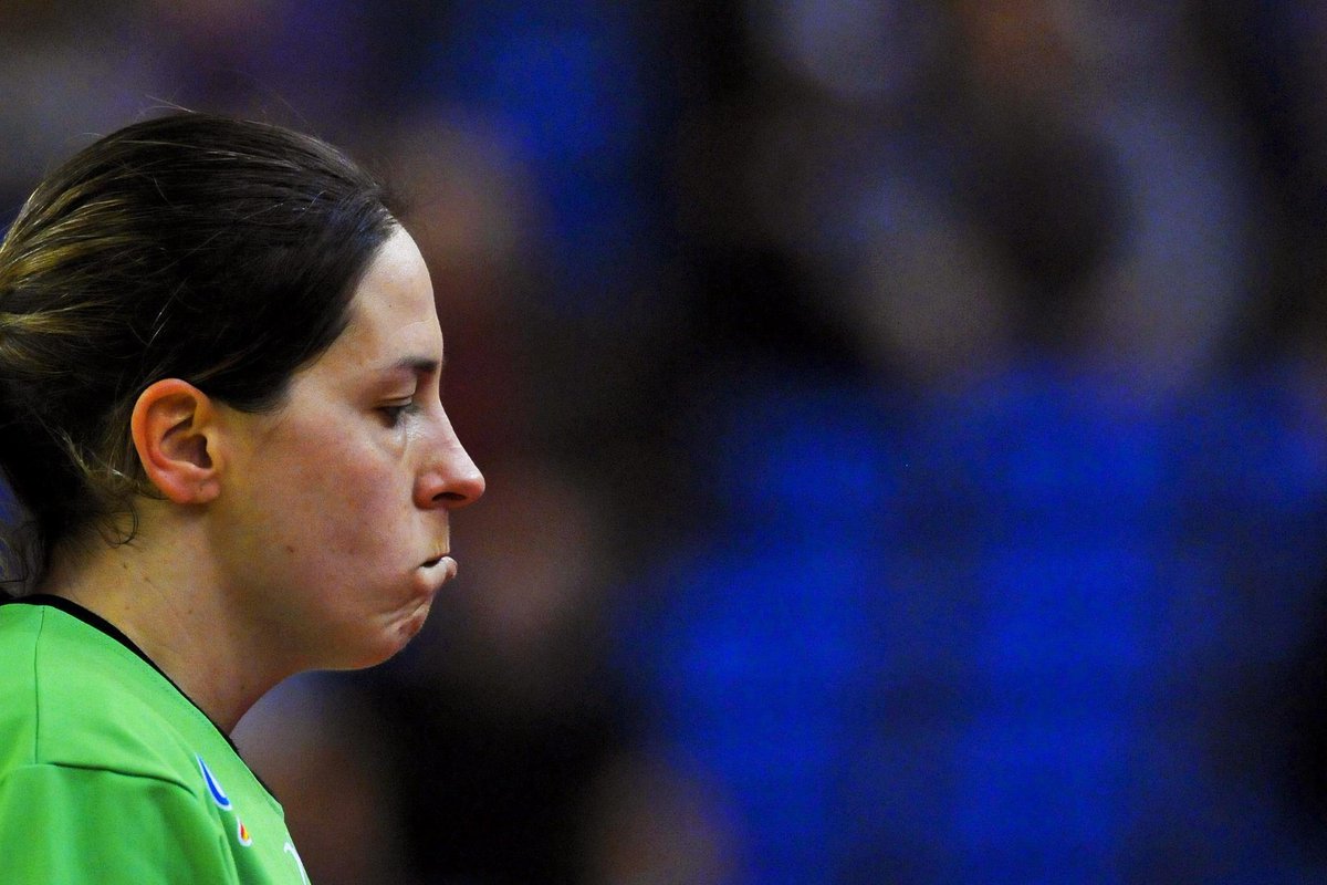 teledeporte's tweet photo. España se juega el todo o nada ante Dinamarca http://t.co/rsT1luC3zP (18:15 en Tdp) ¡VAMOS GUERRERAS! #ehfeuro2014 http://t.co/ntt0b8k9YL