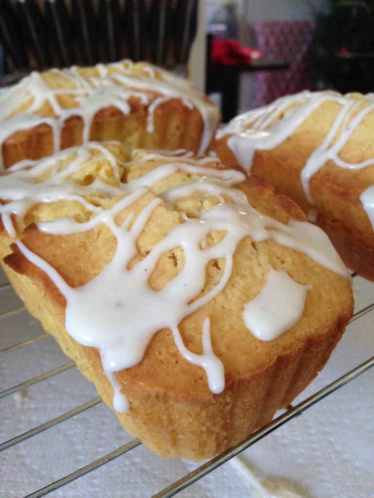 reidmnsw's tweet photo. Decided to do some holiday baking. #browniepoints #eggnogbread http://t.co/XdvXxboFYe