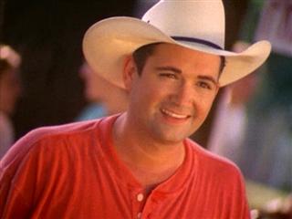 Happy birthday to Tracy Byrd. He turns 48 today! 